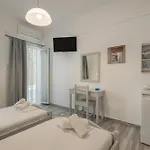 Piertzovani 3* Parikia (Paros)