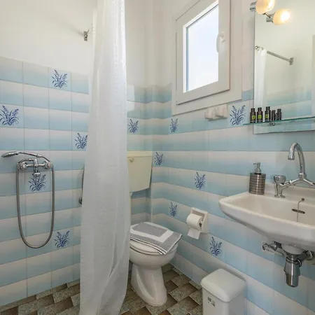 Pension Piertzovani Guest house