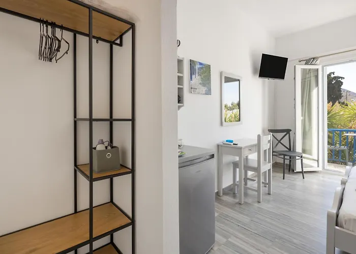 Piertzovani Guest house Parikia (Paros)